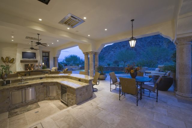 outdoor kitchen DIY tips from your Charlotte realtor- Dupont Real Estate